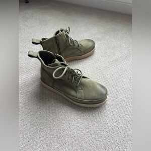 UGG Men's Olive Chukka Boots